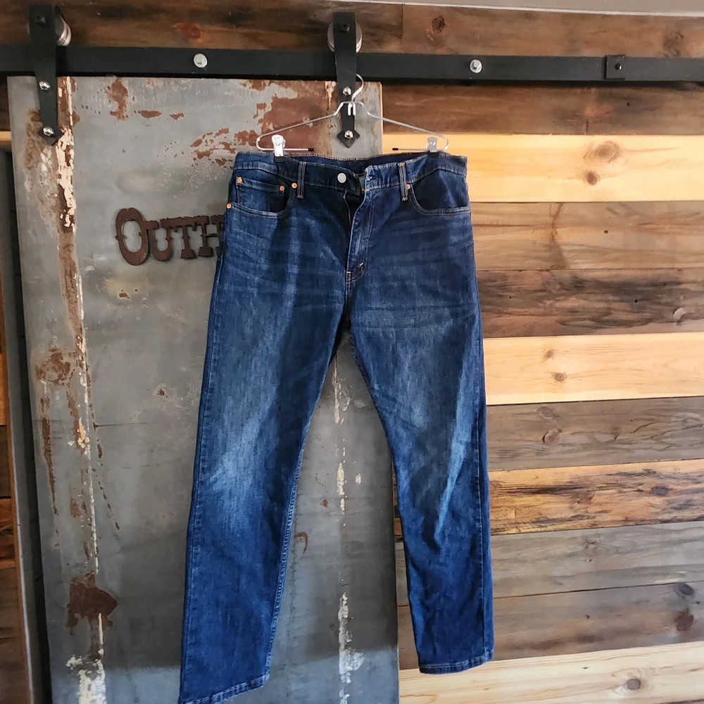Levi's 512 Dark Blue Straight Jeans